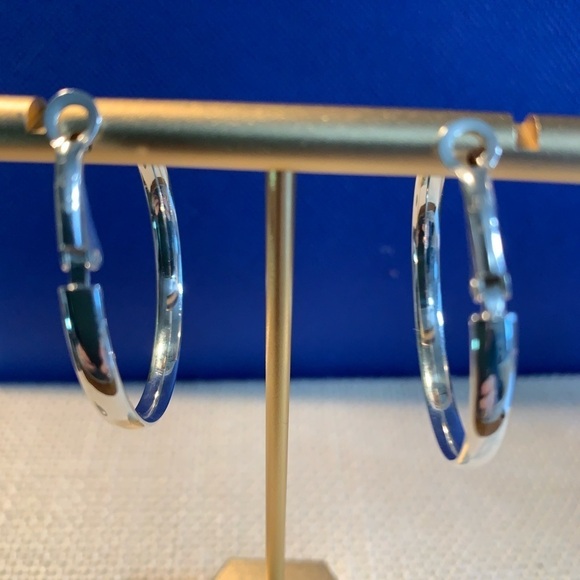 Sterling Silver Hoops with comfort closeure 1-1/2” diameter - Picture 2 of 10